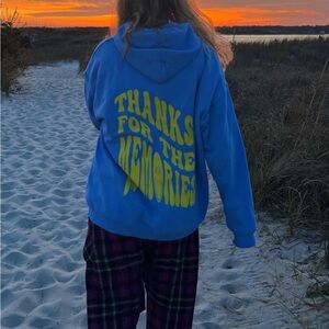 ShopLudic Closet “Thanks For the Mems” Sweatshirt (blue & yellow)